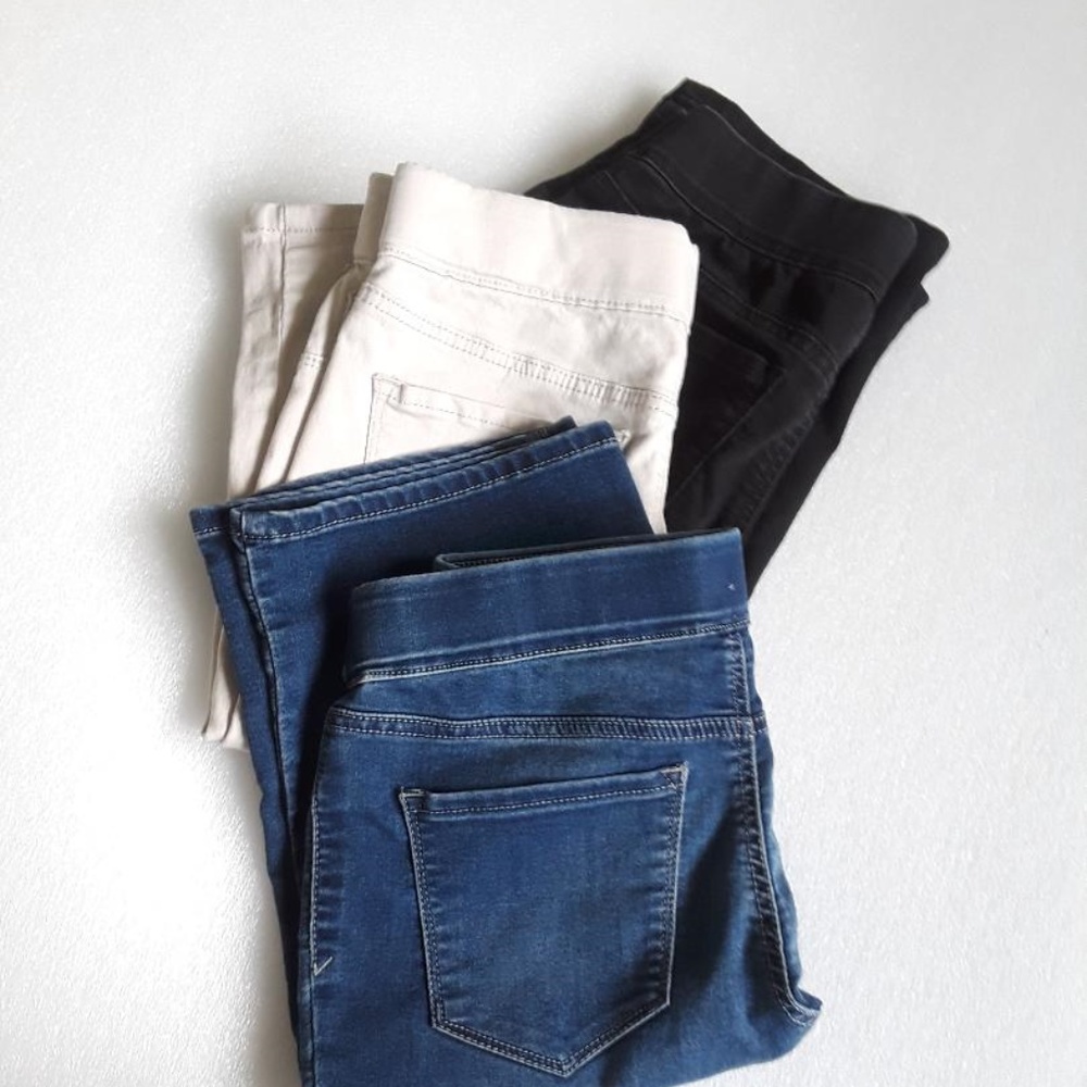 Skinny pull-on  capris - 3 pr bundle -  sz 8 (28)